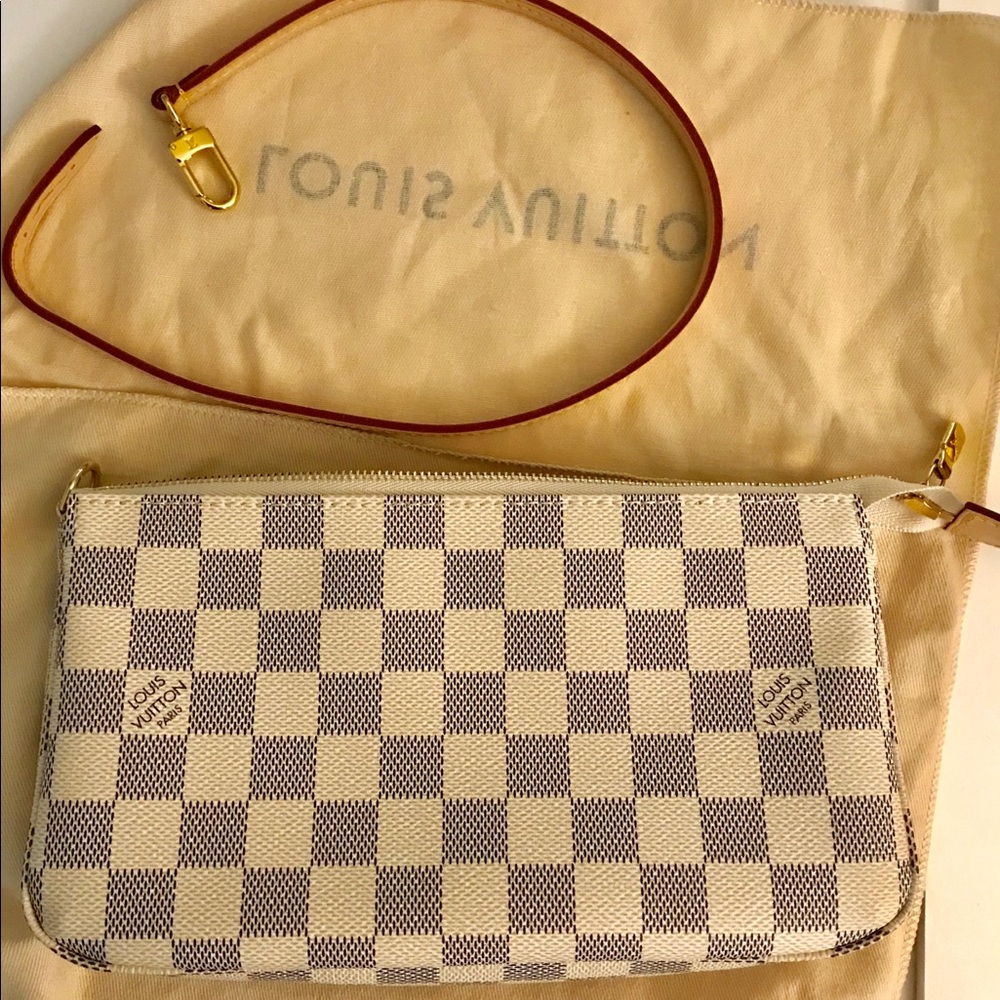 Pochette Accessoires Damier Azur w/ strap & extra